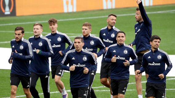 «Легия» закупила рекламные баннеры на зданиях Москвы перед матчем со «Спартаком»: «Мы вернулись»