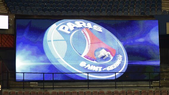 «ПСЖ» представил третий комплект формы