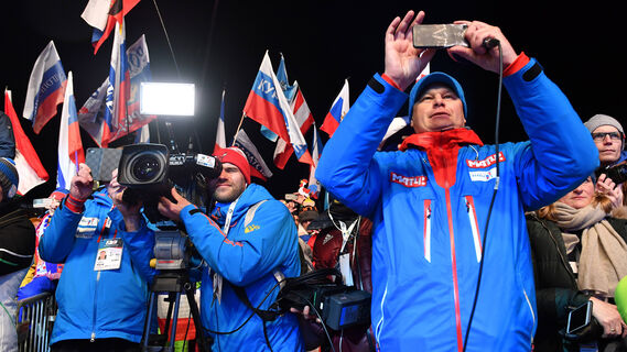 Губерниев связал низкую популярность футбола с высокими зарплатами игроков