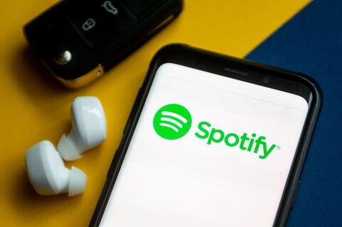 «Барселона» заключила выгодный контракт со Spotify