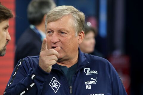 Нобель Арустамян раскрыл зарплату Осинькина в «Чертаново» и «Крыльях Советах»