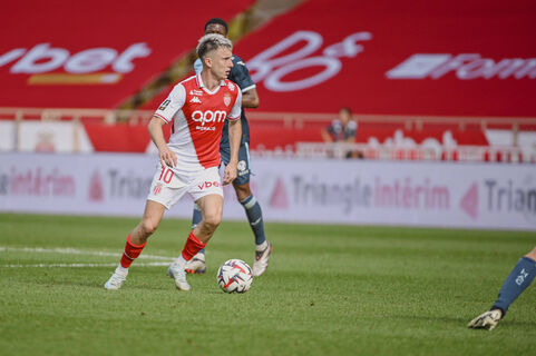 В EA Sports FC 25 представили 21 футболиста из России
