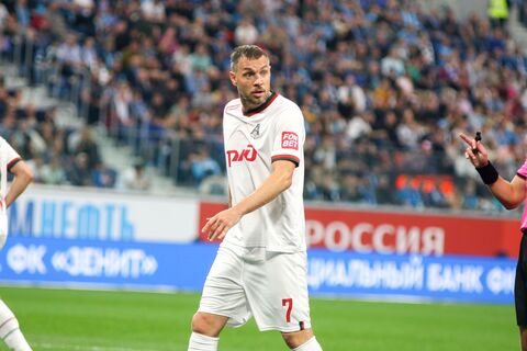 «Шанхай Шеньхуа» не может подписать Дзюбу