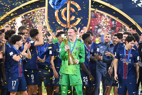 RMC Sport: Забарный и Шевалье поздравили Сафонова последними