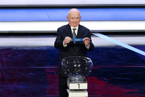 РФС организовал акцию памяти Симоняна на всех матчах плей-офф Кубка России